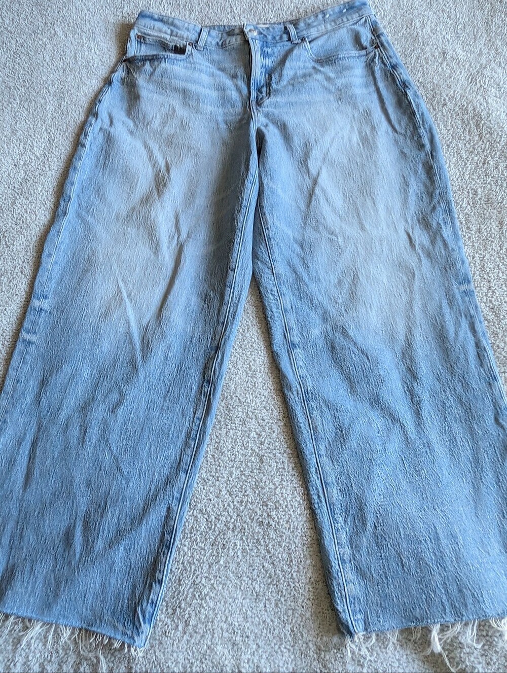 🌼B2G1🌼 Madewell Light Blue Wide-Leg Crop Jeans Size 33T